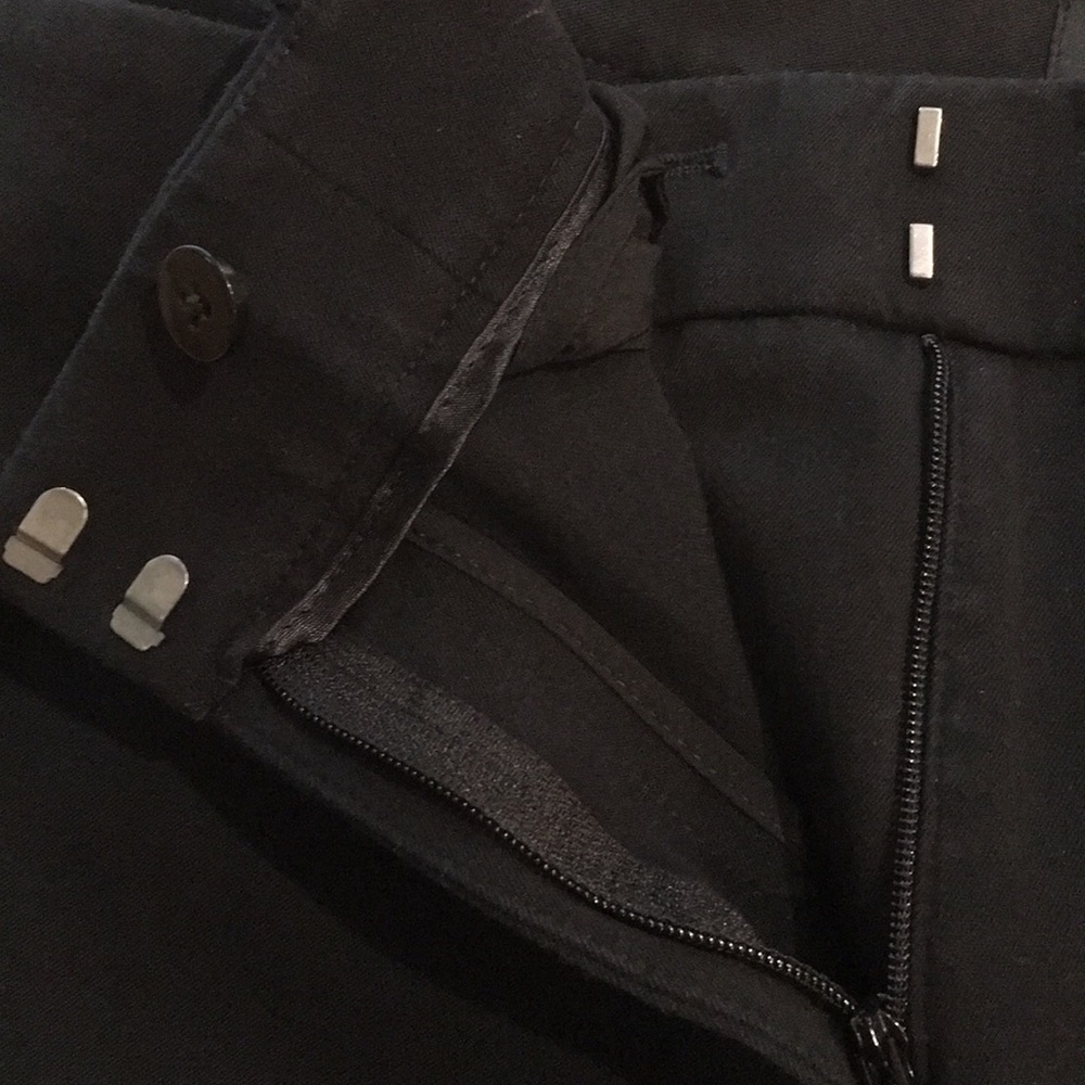 Classic WHBM black bermuda shorts - Picture 4 of 8